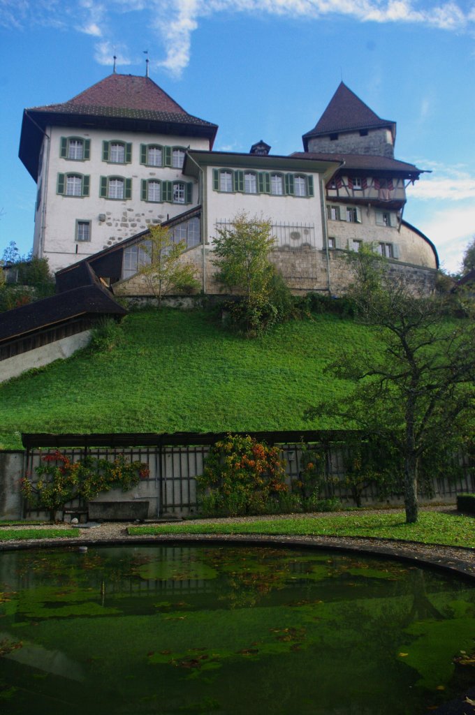 Schloss Trachselwald, ehem. Reichsburg, lteste Teile aus dem 12. Jahrhundert, 
Treppenturm erbaut 1641 (11.10.2012)