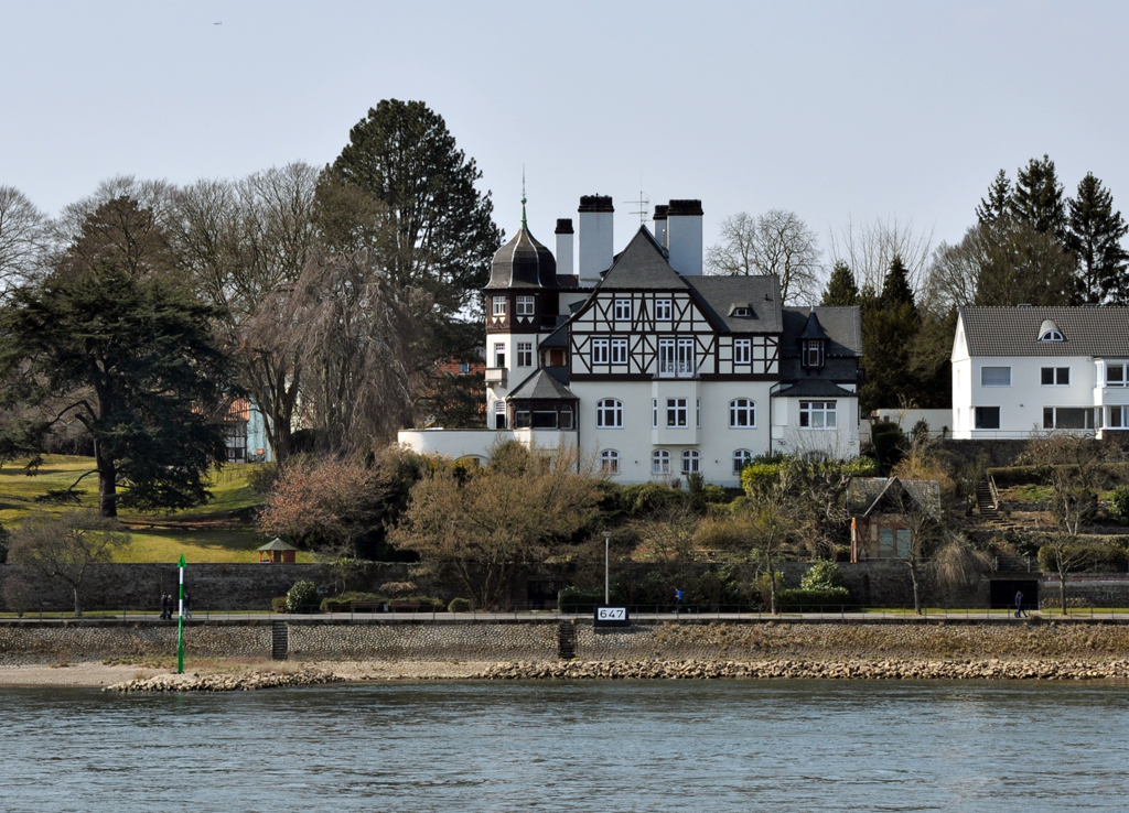 Schne Villa am Rhein bei Bad Godesberg - 07.04.2013