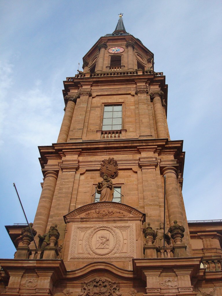 Schuttern in der Ortenau, der Turm der ehemaligen Klosterkirche ist nach dem Freiburger Mnster der zweithchste in Baden, 1722 mit franzsischen Stileinflssen von Peter Thumb erbaut, Sept.2010