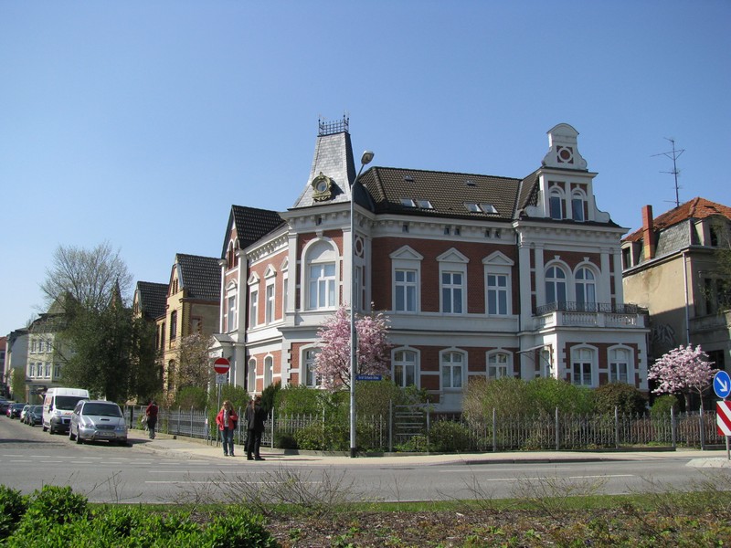 Schwerin; Villen an der Graf-Schack-Allee 18.04.2010