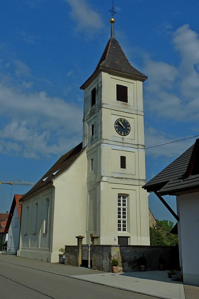 Seefelden im Markgrflerland, die katholische Kirche St.Martin, im Weinbrennerstil erbaut, Aug.2011