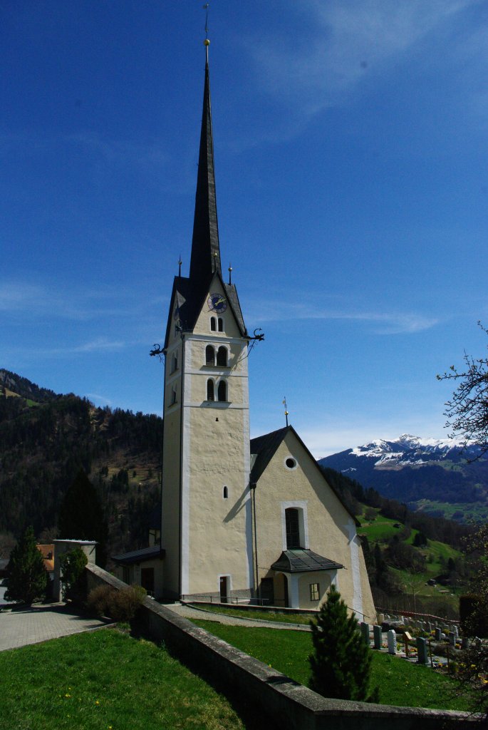 Seewis bei Klosters, Ref. Kirche, Sptgotischer Saalbau von 1487, Schiff 
barockisiert 1758 (03.04.2011)