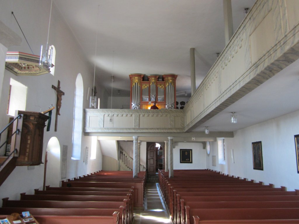 Segringen, St. Vinzenz Kirche, Empore mit Lutz Orgel von 2004 (06.09.2012)