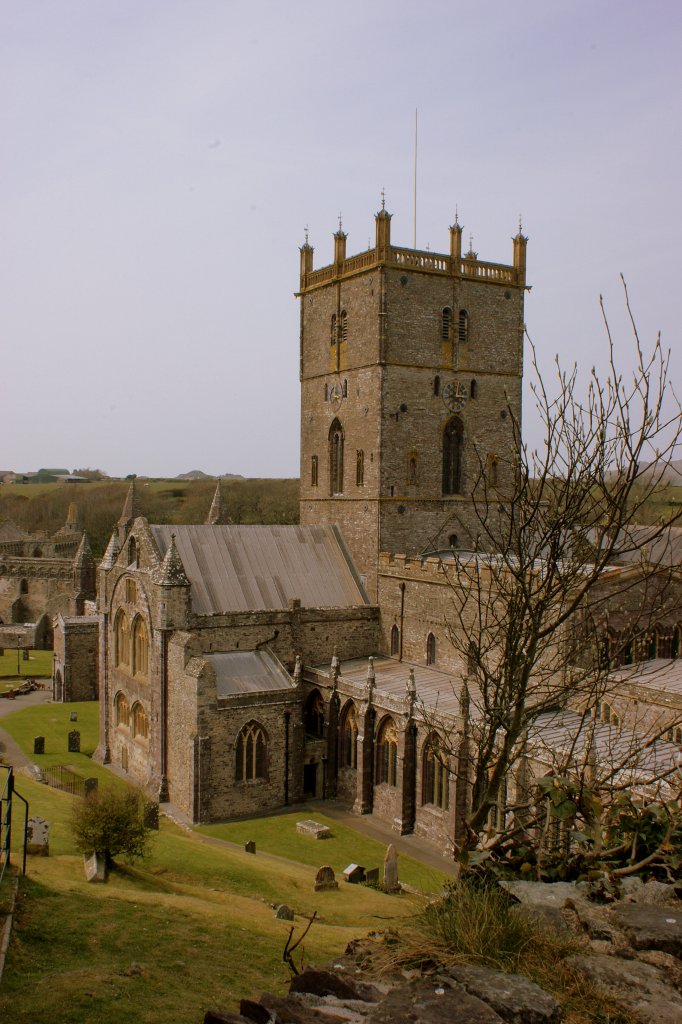 Seitenansicht der Kathedrale von St.David's.
(22.04.2010)