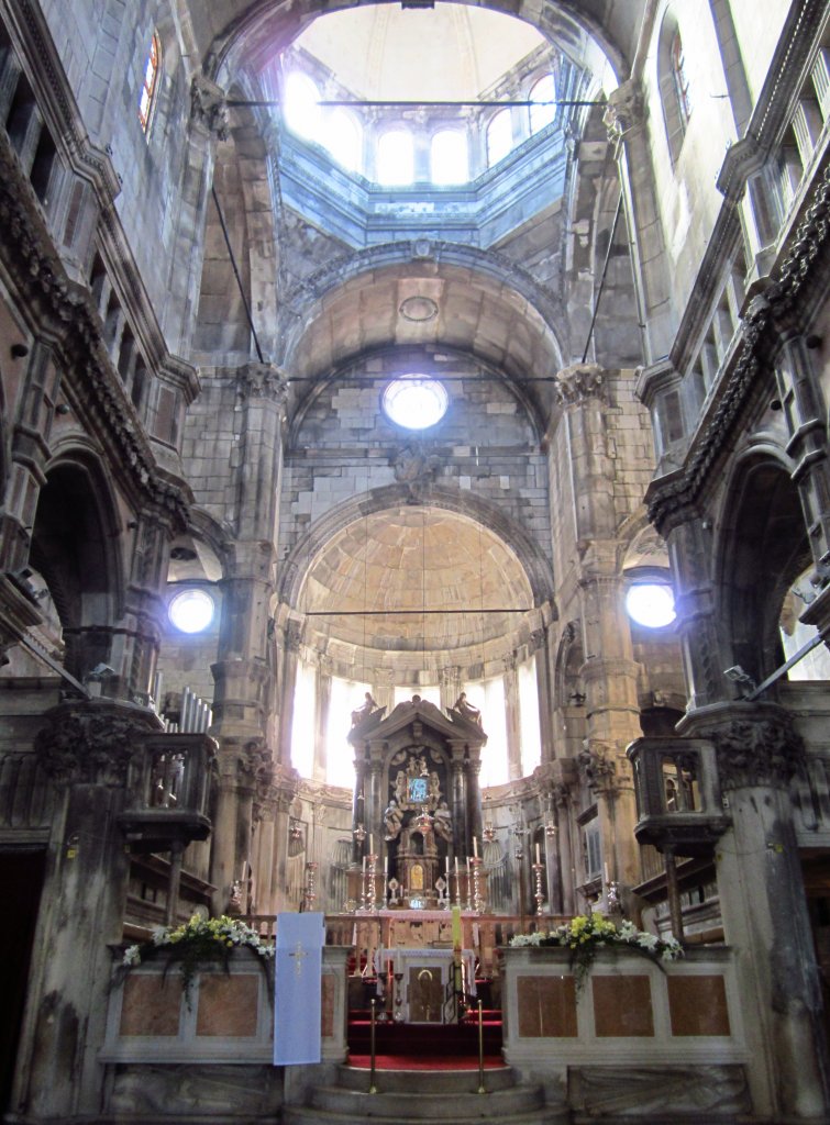 Sibenik, Innenraum der Kathedrale St. Jakob (04.05.2012)