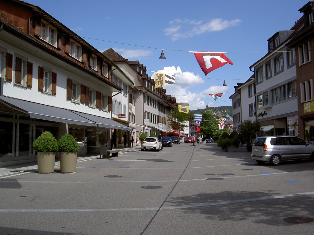 Sissach, Huser am Dorfplatz, Kanton Basel (22.07.2012)