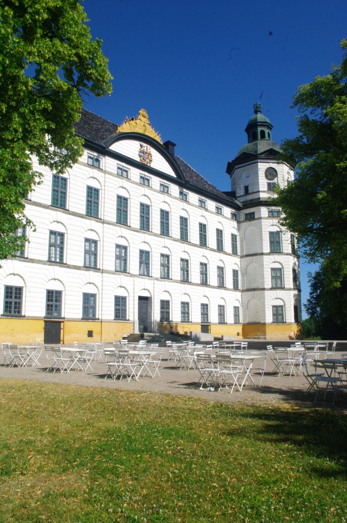 Skokloster, Schlo, erbaut von 1654 durch Feldmarschall Carl Gustav Wrangel nach 
Plnen von Caspar Vogel (09.07.2013)