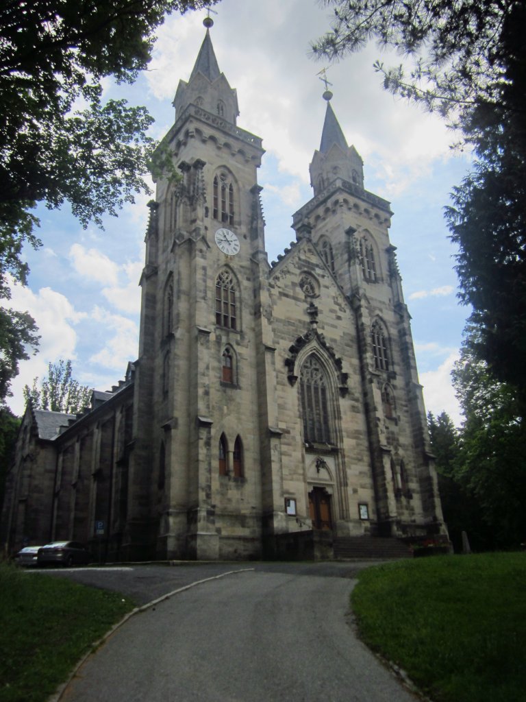 Sonneberg, ev. neugotische Stadtkirche St. Peter, erbaut von 1843 bis 1845 durch
Carl Alexander Heideloff (10.06.2012)