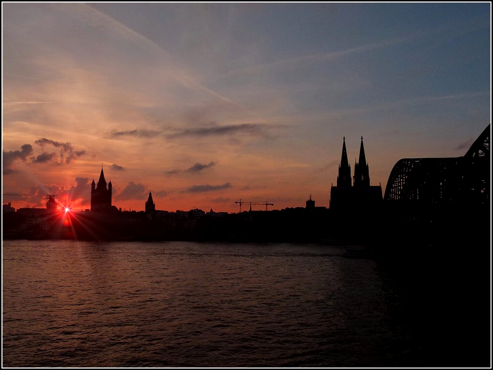 Sonnenuntergang am 20.11.2010 in Köln. (Jeanny)