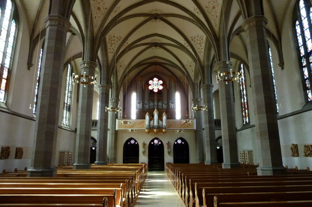Spaichingen, Blich zur Orgel in der Stadtpfarrkirche St.Peter und Paul, Sept.2011
