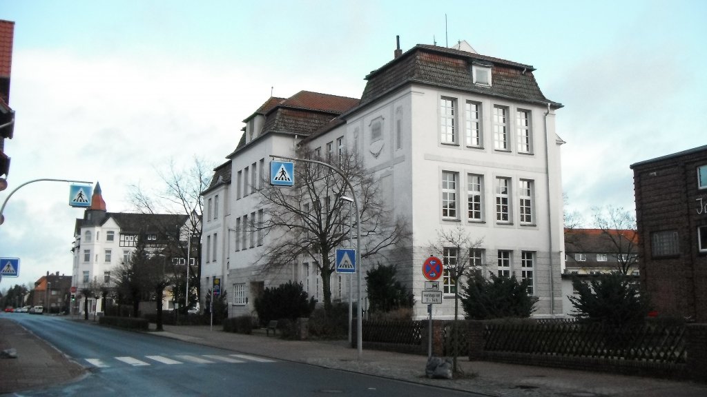 St.-Bernward Grundschule in Lehrte. Foto vom 03.01.2012