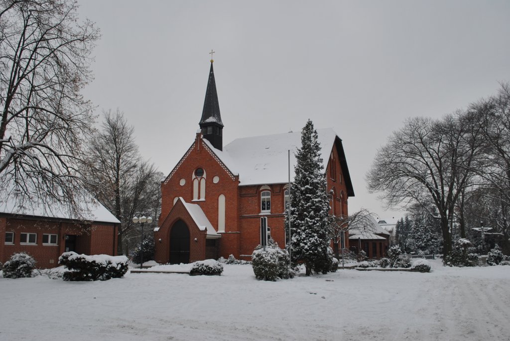 St.-Bernward Kirche am 20.12.2010, in Lehrte.