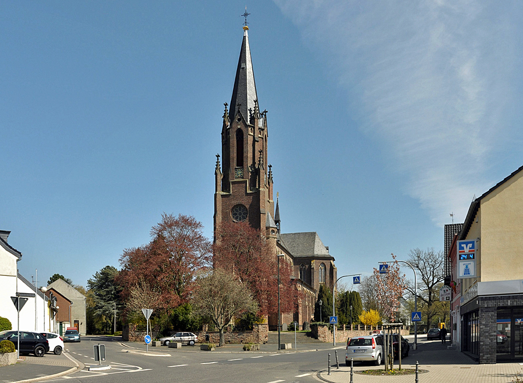 St. Michael-Kirche in Buir - 24.04.2013