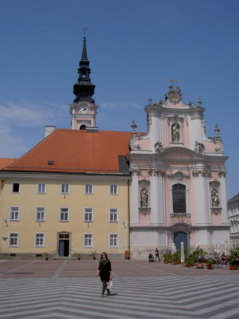 St. Plten, Franziskanerkirche, erbaut von 1757 bis 1768 mit sptbarocker 
Ausstattung (02.06.2011)