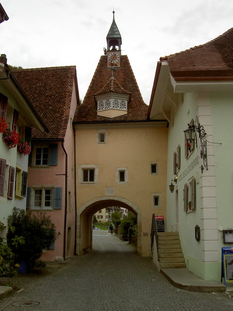 St. Ursanne, Stadttor Porte St. Pierre, stliches Stadttor (08.10.2012)