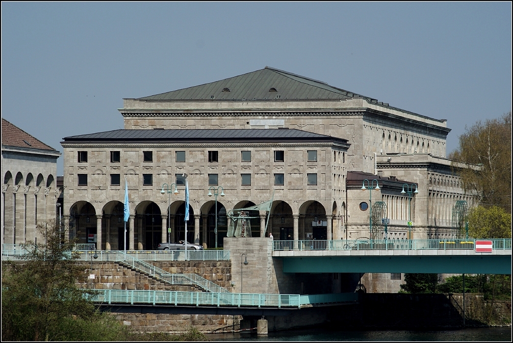 Stadthalle von Sden (April 2010) - eingeweiht am 5. Januar 1926, zerstrt am 22./23. Juni 1943, wieder erffnet am 11. Oktober 1957.