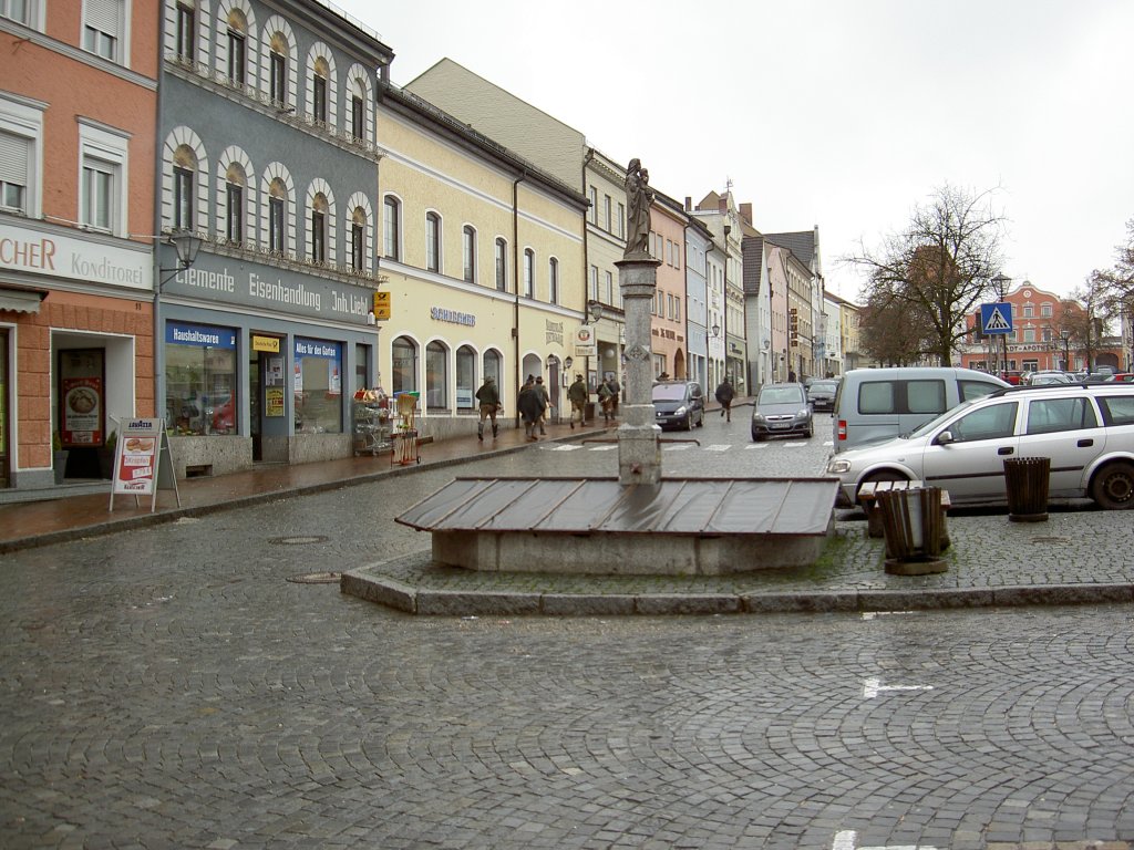 Stadtplatz von Neumarkt-St. Veit im Kreis Mhldorf (02.02.2013)