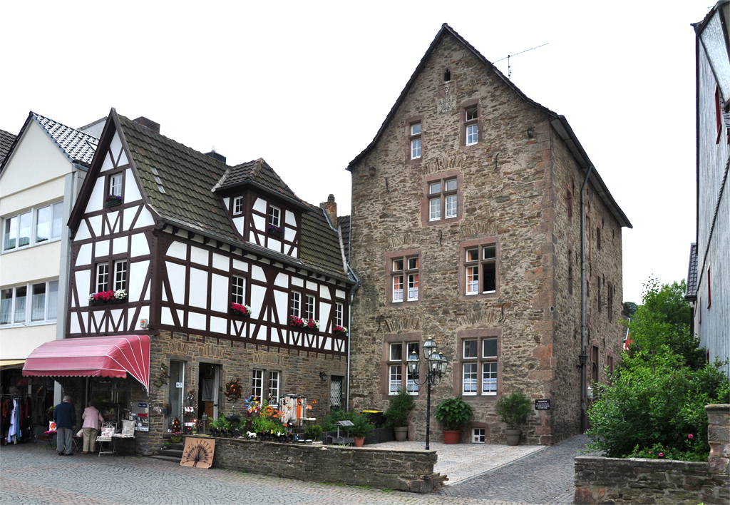 Steinfeldhof, 1513 von der Abtei Steinfeld in Bad Mnstereifel erbaut - 15.06.2011