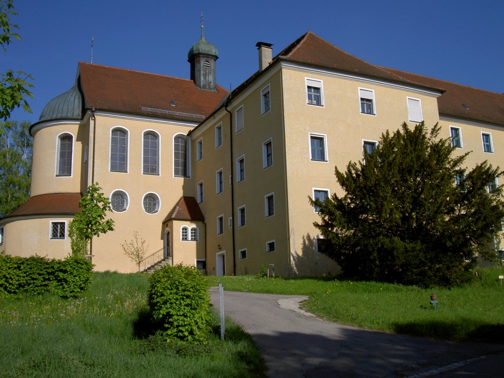 Stephansried, Ehem. Benediktinerinnenkloster Wald mit Klosterkirche St. Anna, erbaut von 1714 bis 1729 durch Christoph Vogt, Kreis Unterallgu (05.05.2011)