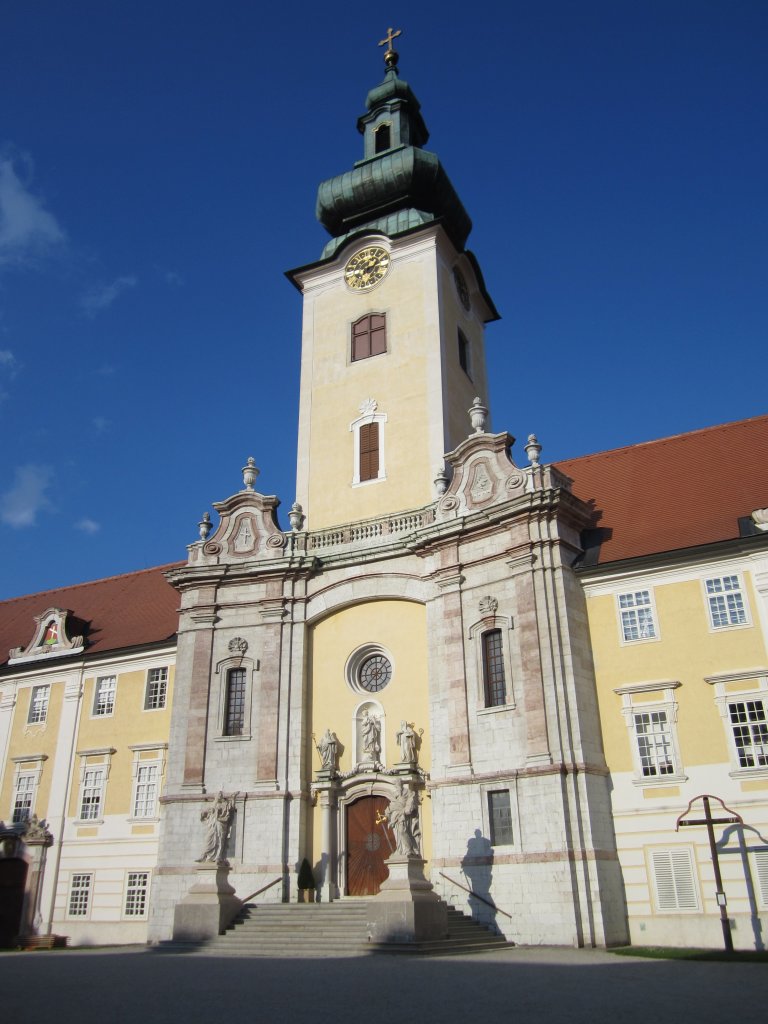 Stiftskirche Hl. Dreifaltigkeit von Stift Seitenstetten, erbaut von 1718 bis 1747 durch Jakob Prandtauer, von 1985 bis 1991 komplett renoviert durch Abt Berthold Heigl (04.05.2013)