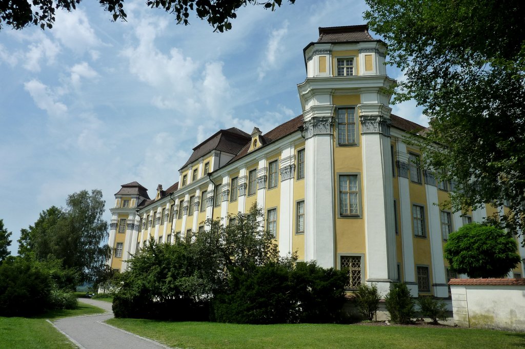 Tettnang, die Ostfassade des Neuen Schloes, Aug.2012