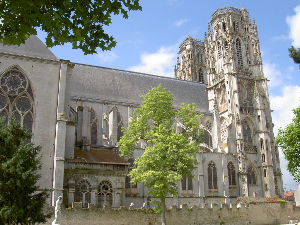 Toul, Gotische Kathedrale St. Etienne, erbaut im 13. Jahrhundert 
(29.06.2008)