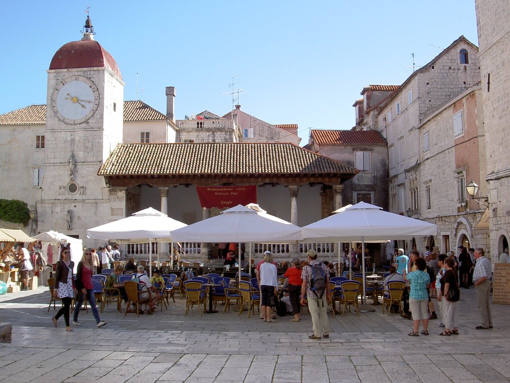 Trogir, Glockenturm am Hauptplatz (04.05.2012)