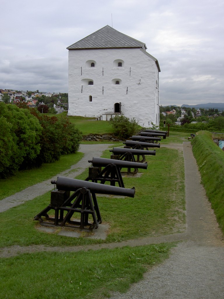 Trondheim, Kristiansten Festung, erbaut von 1682 bis 1684 durch General Cicignon 
(27.06.2013)