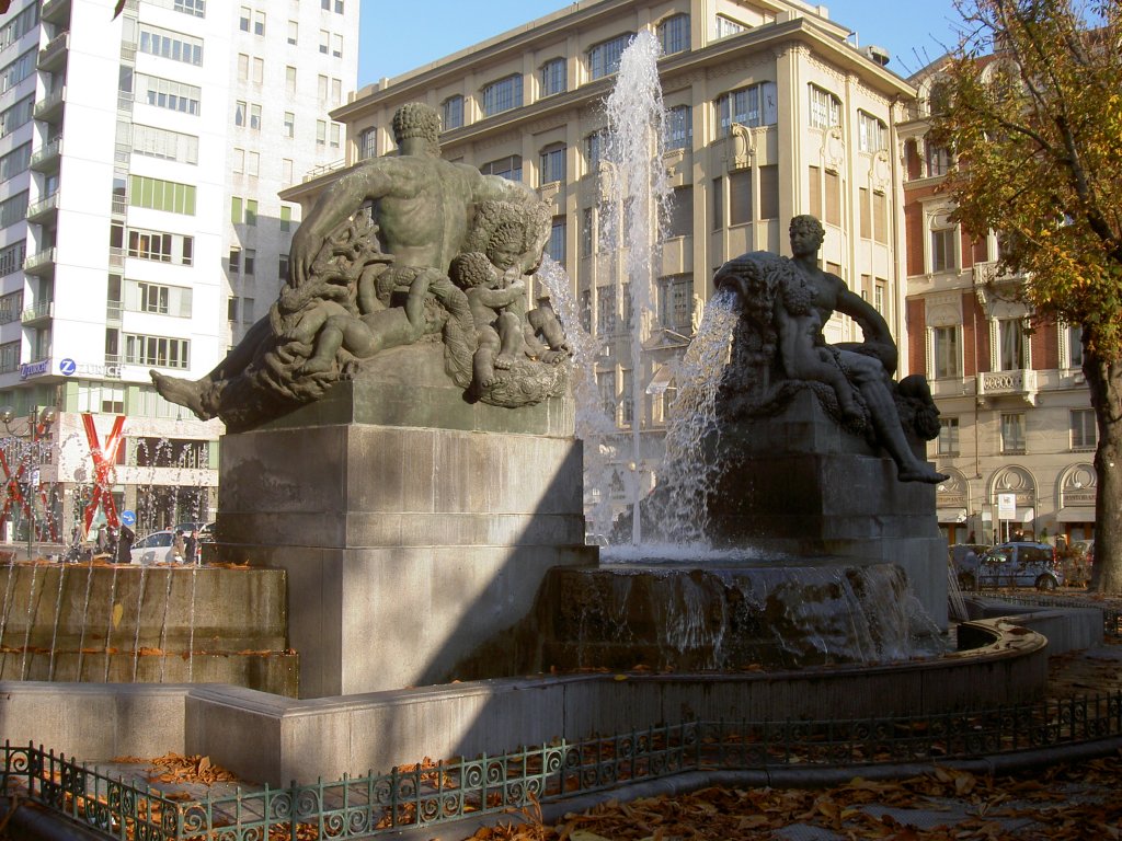 Turin, Piazza Solferino (11.01.2003)