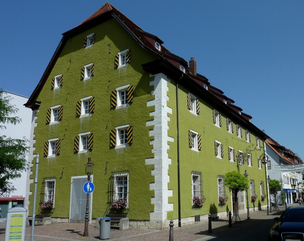 Tuttlingen, der Fruchtkasten, nach Brand 1804-05 neu aufgebaut, seit 1980 Heimatmuseum und Heimatarchiv, Aug.2012