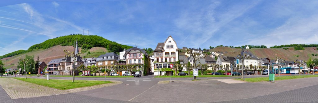 rzig an der Mosel - Panoramaaufnahme - 14.05.2012