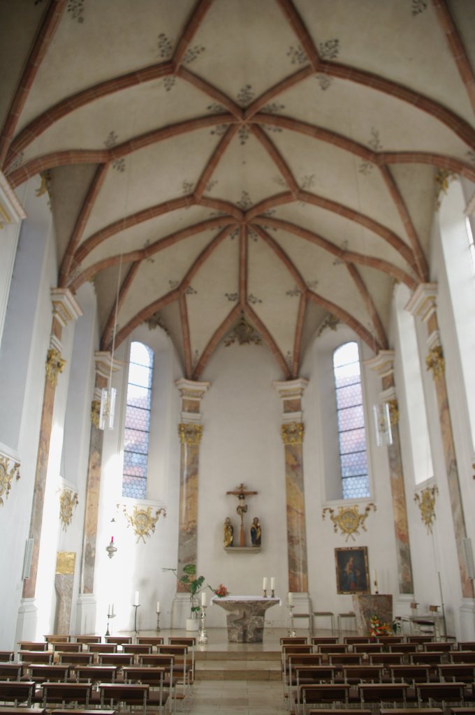 Ulm, Kirche St. Michael zu den Wengen in der Altstadt, erbaut ab 1183 als Kirche der Augustiner Chorherren (04.02.2012)