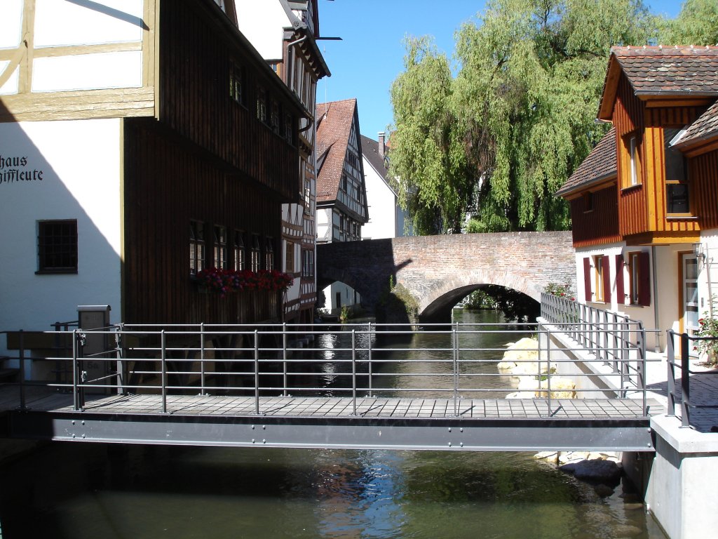 Ulm,Fischer-und Gerberviertel,
das Flsschen Blau  durchfliet diesen Stadtteil,
