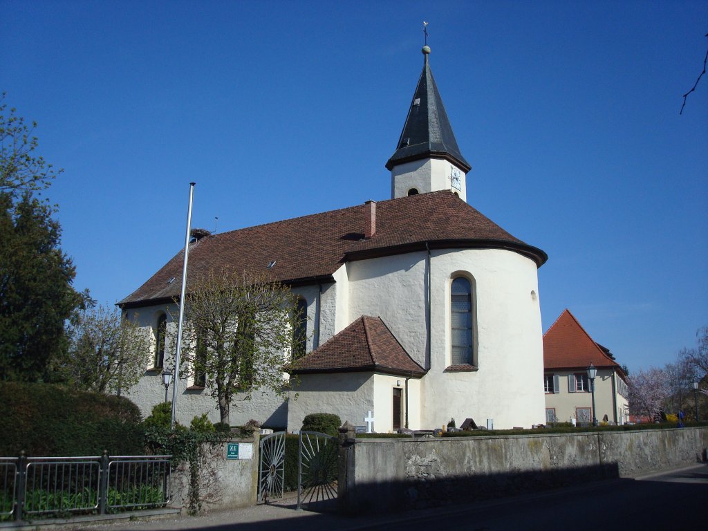 Umkirch bei Freiburg,
wahrscheinlich lteste Pfarrkirche im Breisgau,
geht auf das 11.Jahrhundert zurck,
barocker Umbau von 1760-65,
April 2010