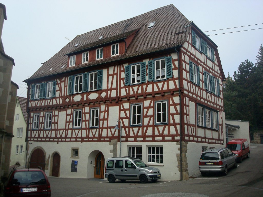 Vaihingen an der Enz, das ehemalige Dekanat von 1700, seit 1926 evangelisches Gemeindehaus, Okt.2010