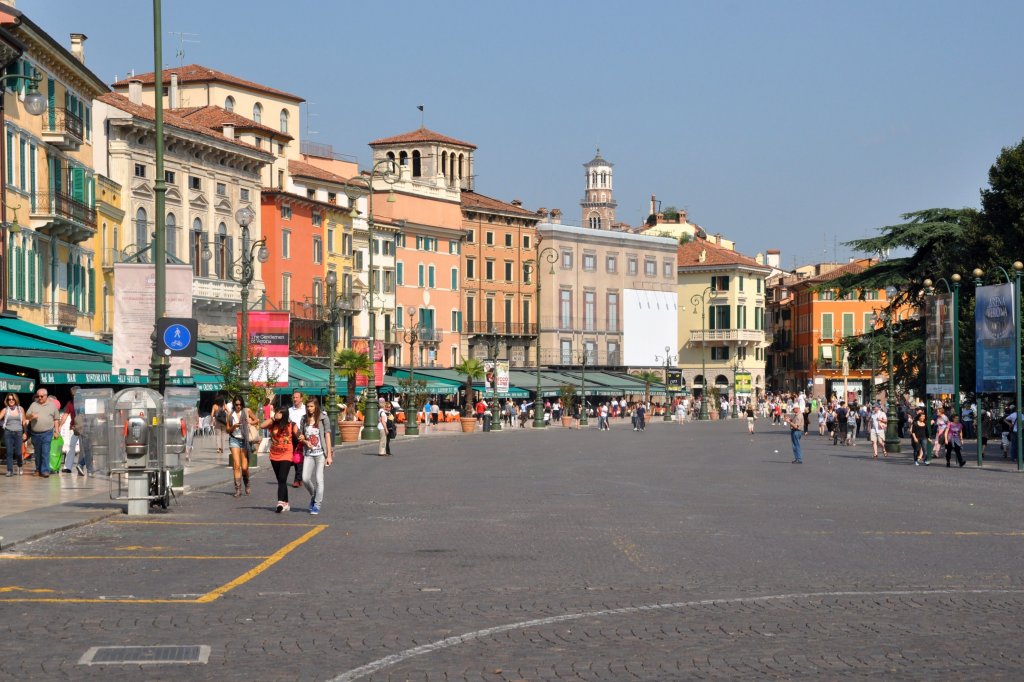 VERONA (Provincia di Verona), 28.09.2011, Piazza Bra