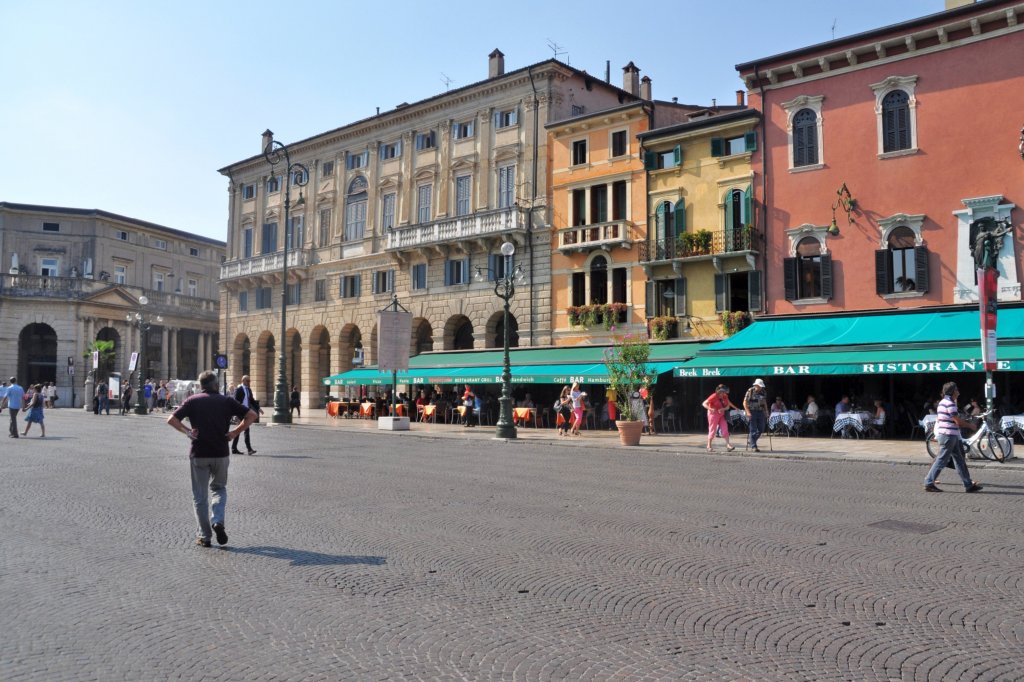 VERONA (Provincia di Verona), 28.09.2011, Piazza Bra