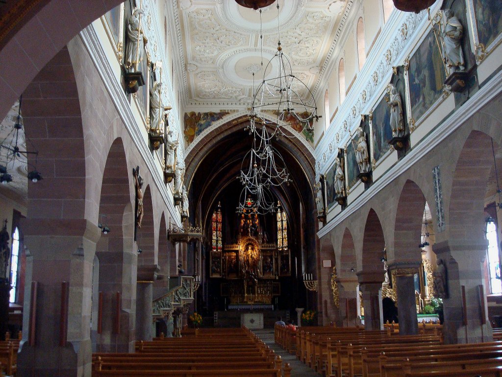 Villingen im Schwarzwald, der Innenraum des sptromanischen Mnsters wurde ab 1701 barockisiert, Aug.2010