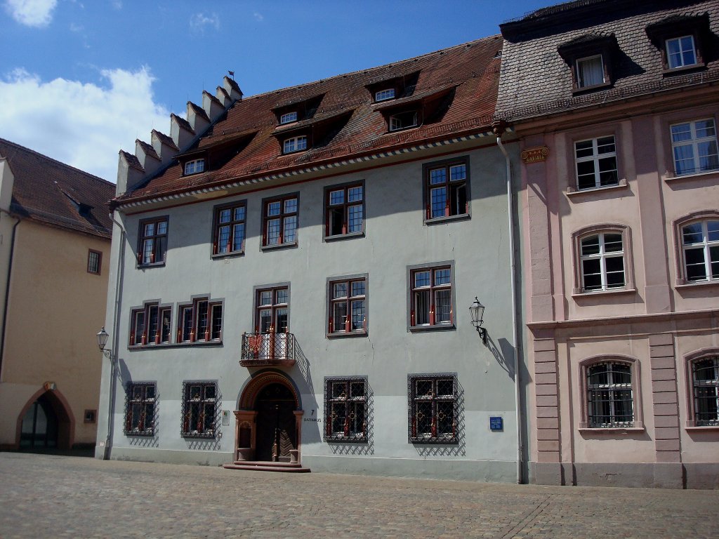 Villingen,
das neue Rathaus stammt von 1537, war ehemals das Pfarrhaus,
Aug.2010