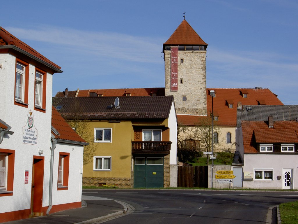 Vilseck, Burg Dagestein, erbaut Ende des 12. Jahrhunderts, eine der frhen Burgen in der Oberpfalz (21.04.2012)