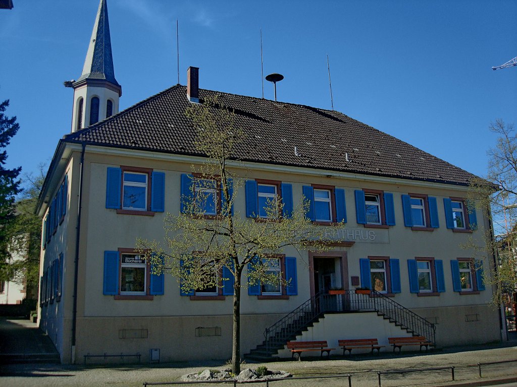 Vrstetten im LK Emmendingen, das Rathaus von 1841 im klassizistischen Stil, April 2011