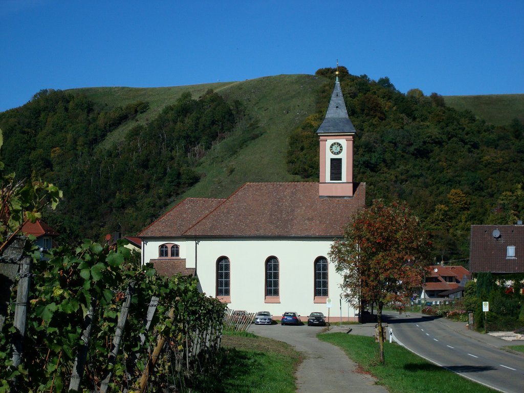 Vogtsburg im Kaiserstuhl, 
die Kirche St.Romanus wurde 1835-36 im Weinbrennerstil von seinem Schler Hans Vo erbaut, 
Sept.2010