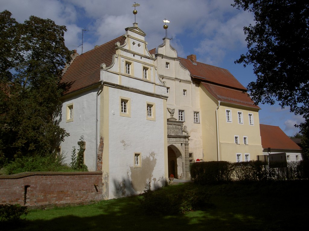 Vorderschloss von Schloss Sonnewalde, Kreis Elbe-Elster (20.09.2012)