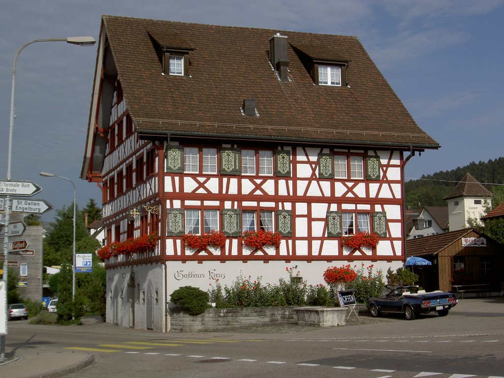 Waldkirch, Gasthof zum Kreuz, erbaut 1688, Kanton St. Gallen (21.08.2011)