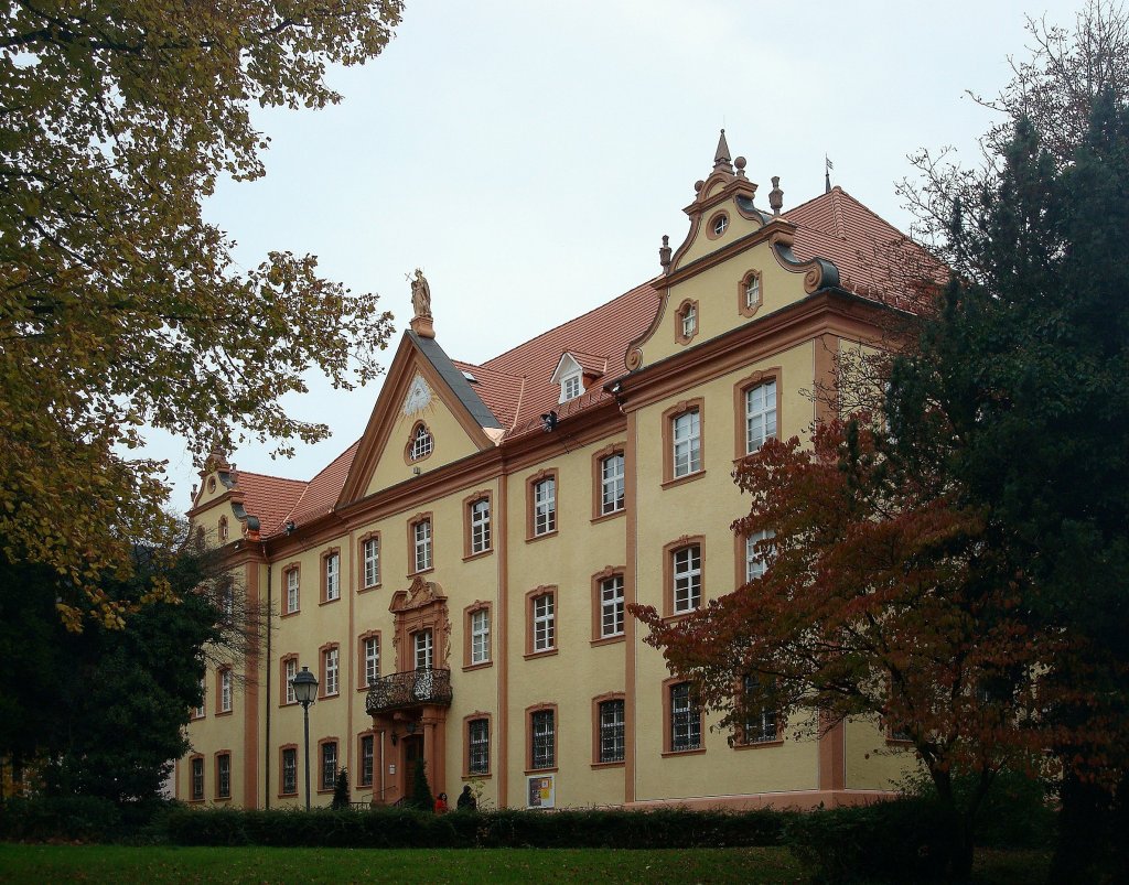 Waldkirch, die Probstei des Chorherrenstifts, erbaut 1753-55, nach verschiedenen Nutzungen seit 1983 Elztal-und Orgelmuseum, Okt.2010