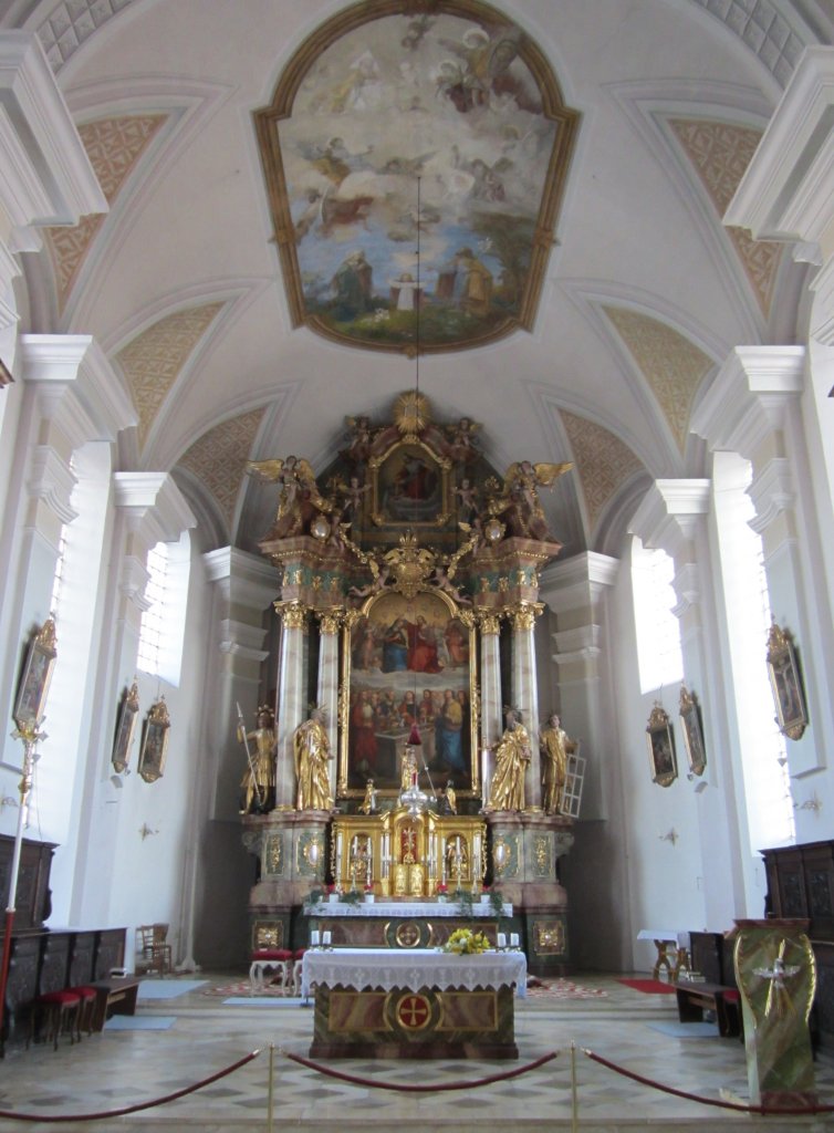 Wartenburg, Hochaltar und Chorfresko der Maria Geburt Kirche (10.02.2013)