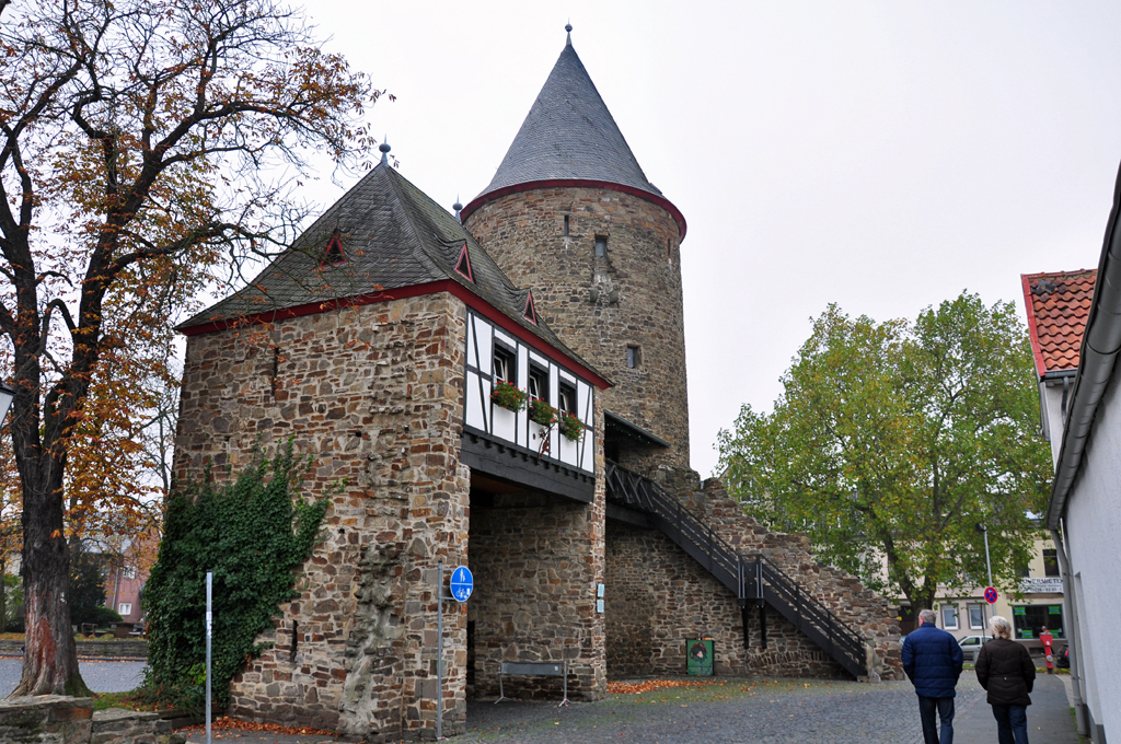 Wasemer Turm mit Neutor in Rheinbach - 01.11.2010