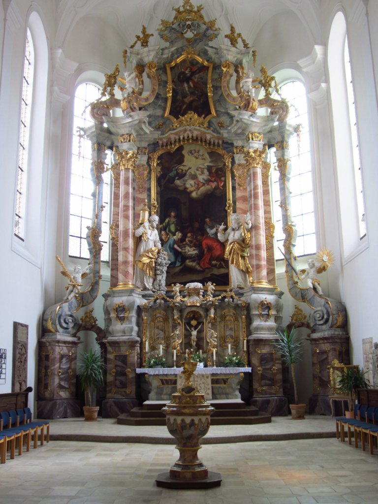Weiden, Hochaltar der St. Michael Kirche (22.04.2012)