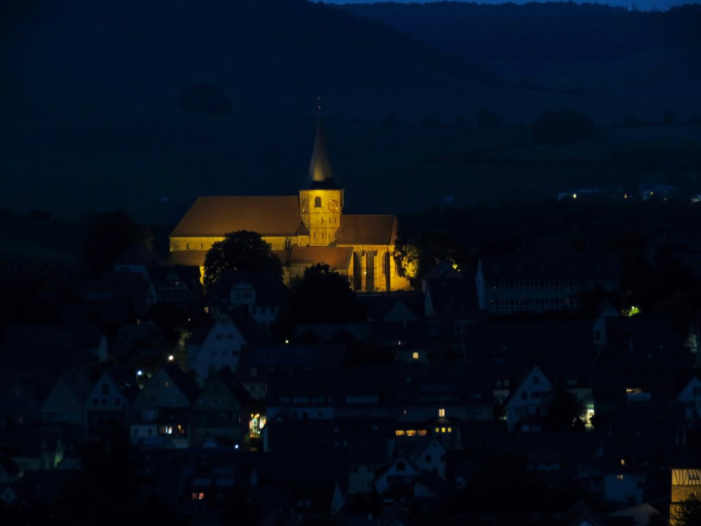 Weinsberg bei Heilbronn am 13.07.2013

Die Johanneskirche wird in der Nacht immer beleuchtet.

