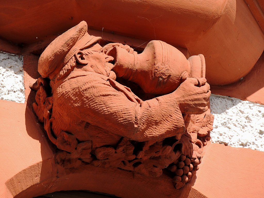  Weintrinker  am Lorettahaus in Traben-Trarbach; 120827